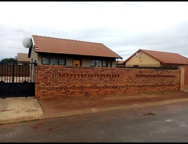 2 BEDROOM PROPERTY TO RENT IN DOBSONVILLE